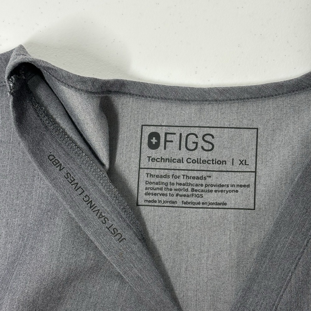 FIGS Womens Catarina One Pocket Scrub Top Size XL Graphite Gray Nurse Medical - Picture 4 of 8